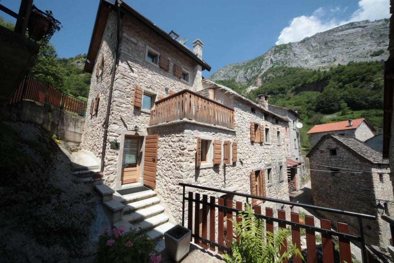 Albergo Diffuso Valcellina E Val Vajont In Casso Exterior photo
